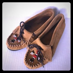 Minnetonka size 8 beaded Moccasins 6224406